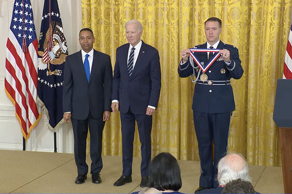 Miami University alumnus Juan Gilbert '91 receives the National Medal of Technology and Innovation from President Joe Biden
